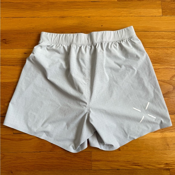 Ten Thousand Distance Shorts Light Gray Athletic Men's Small 5” Lined running - Picture 3 of 11